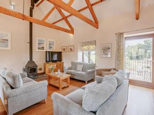 Χώρος καθιστικού στο 4 Bed in Launceston BRHIG