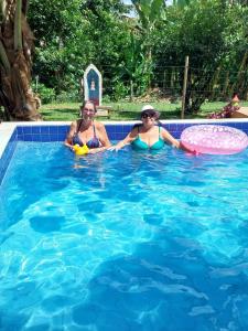 Piscina en o cerca de Chacara Santa Barbara