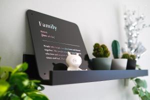 una señal para una habitación familiar con macetas en T&F HOUSE en Scandicci