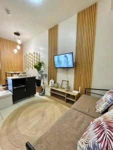 Μια τηλεόραση ή/και κέντρο ψυχαγωγίας στο Modern style 2BR Condo Good for 6 Packs Near NAIA +25 φωτογραφίες