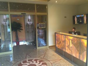 TV a/nebo společenská místnost v ubytování Casino & Hotel Admiral Strážný