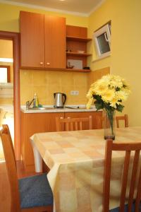 Fotografia z galérie ubytovania Apartments with a parking space Mlini, Dubrovnik - 8569 v Mlini