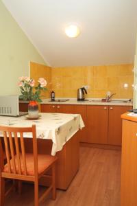 Fotografia z galérie ubytovania Apartments with a parking space Mlini, Dubrovnik - 8569 v Mlini