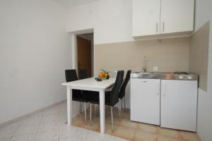 Fotografie z fotogalerie ubytování Apartments by the sea Slano, Dubrovnik - 8538 v destinaci Slano
