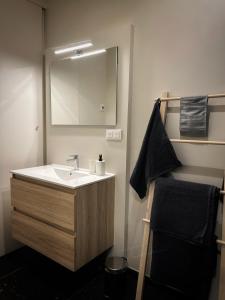 Kamar mandi di Suite luxueuse aux Guillemins