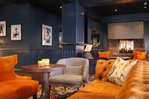 Zona de lounge sau bar la Quality Hotel Florø