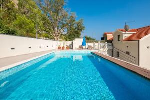 Bazén v ubytování XXL Villa Vista - Heated Pool nebo v jeho okolí + 37 fotografií