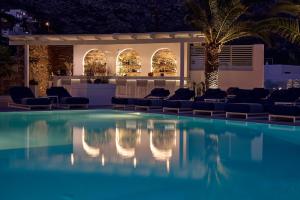 Bazén v ubytovaní Ios Palace Hotel & Spa alebo v jeho blízkosti