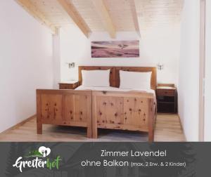 Letto o letti in una camera di Greiterhof Partschins