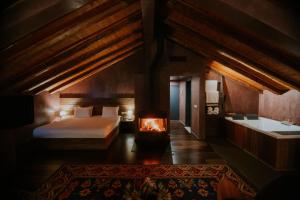Postel nebo postele na pokoji v ubytování Dim's Hotel & Restaurant