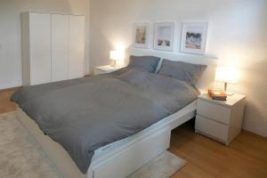 Postel nebo postele na pokoji v ubytování I Innenstadt I King-Size-Bett I