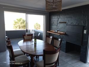 Χώρος καθιστικού στο SeaLaVie St Helena Bay +14 φωτογραφίες