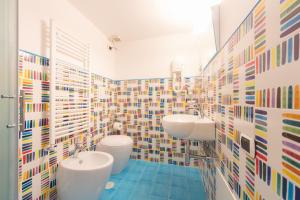 A bathroom at Dimore De Luca