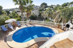 Der Swimmingpool an oder in der Nähe von Villa Piscine à la Fustera Benissa