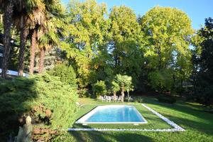 The swimming pool at or close to Wonderful Villa Between Como And Milano