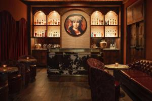 The Scottsdale Resort & Spa, Curio Collection by Hilton酒廊或酒吧区