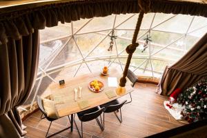 Posezení v ubytování Agros Glamping Boutique
