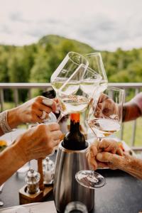 Nápoje v ubytování Weingut Brenner am Rossberg