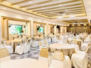 Restaurace v ubytování Rnana Grand