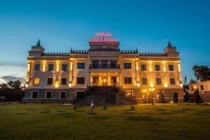 Foto dalla galleria di Nabat Palace Domodedovo a Voyevodino