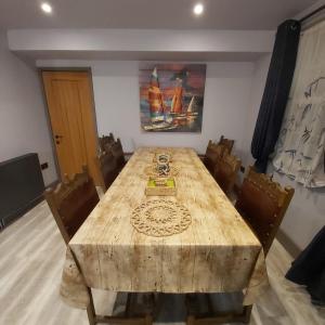 Posezení v ubytování Charming Jersey Cottage with parking 8 Guests