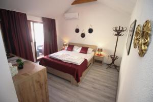 Postel nebo postele na pokoji v ubytování Villa Deny Mostar - with free parking