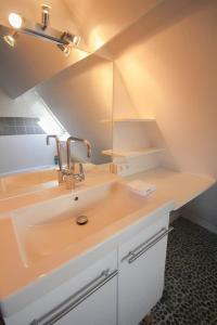 Phòng tắm tại Charming 60m2 apartment +4 ảnh