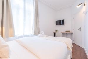 Posteľ alebo postele v izbe v ubytovaní Renovated apartment 3bed 2bath
