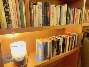 Biblioteca en el departamento