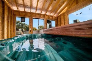Las Vegas Retreat - 5 Mins From The Strip Home