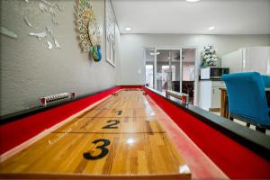Las Vegas Retreat - 5 Mins From The Strip Home