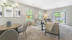 Gallery image of Landing Modern Apartment with Amazing Amenities (ID7788X43) in Greenville