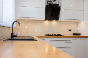 Afbeelding uit fotogalerij van Ania Apartment in Rab +34 foto's