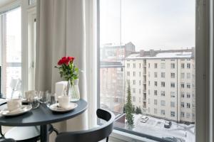 Imagen de la galería de Great location, quiet and new with balcony&cafe, en Tampere