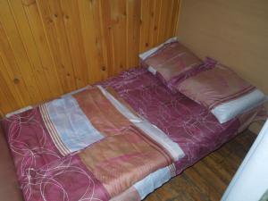Postel nebo postele na pokoji v ubytování Stārķis