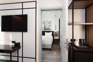 Radisson Hotel Tunis, City Center的厨房或小厨房