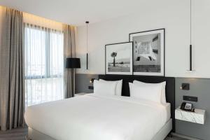 Radisson Hotel Tunis, City Center客房内的一张或多张床位