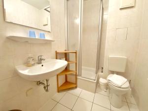 Koupelna v ubytování Landpension Dubnitz - Ferienwohnung 1 + 43 fotografií