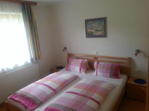 Postel nebo postele na pokoji v ubytování Apartment Katzer
