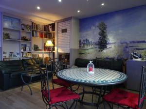 Posezení v ubytování Datcha Bourguignonne, Chambres & Gîte