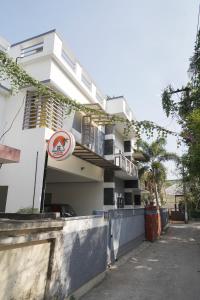 Fotografie z fotogalerie ubytování ORANGE VALLEY TOWN RESIDENCY v destinaci Trivandrum