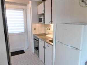 Gallery image of Maisonnette 3 pièces 4 personnes à 50 m du port de St Jacques - SERVANE in Sarzeau +10 photos