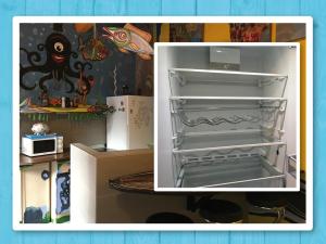 セットにあるPulpiforniaの冷蔵庫(キッチン内のドアが開くと冷蔵庫)