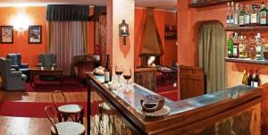 Lounge nebo bar v ubytování Hotel Crampon