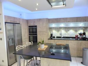 Photo de la galerie de l'établissement Résidence OPALINE. Bel appartement avec grande terrasse pour 4 personnes, à Capbreton