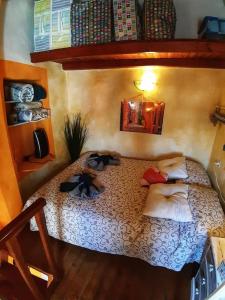 Postelja oz. postelje v sobi nastanitve La Torretta Bed&Walk 5 terre citra 011015-LT-0359