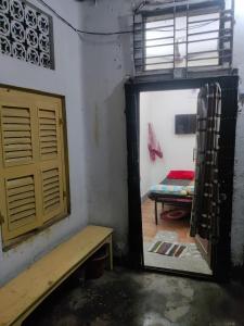 Galerija fotografija objekta Small room u gradu 'Kolkata'