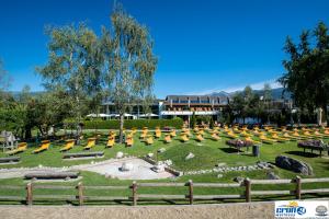 A garden outside Alpine Deluxe 2.0