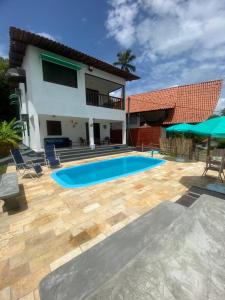 Villa con piscina y casa en Chalés dos Carneiros, en Tamandaré