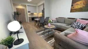 Χώρος καθιστικού στο Skala Waterfront - Beograd na vodi